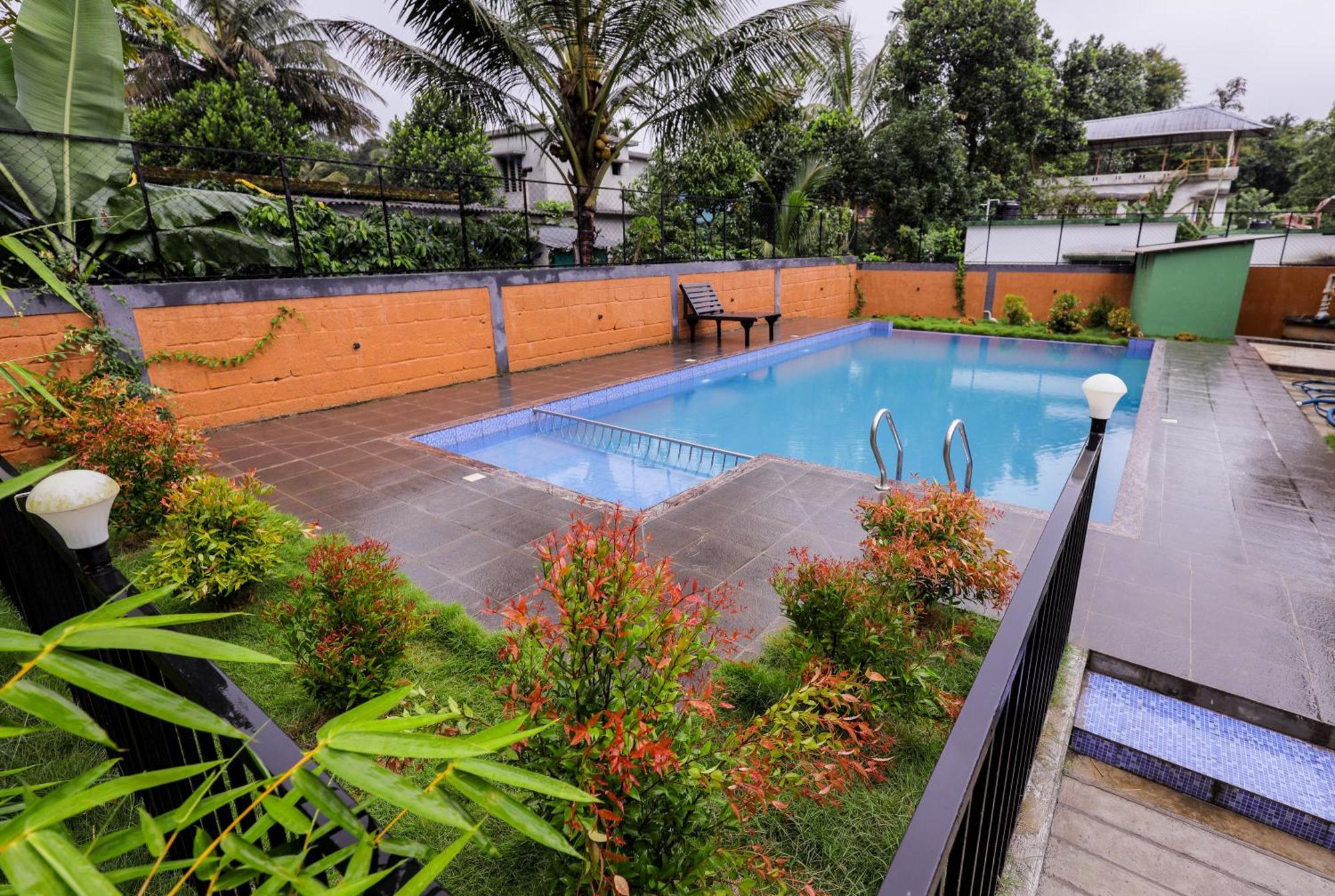 Sky Blue Homestay With Pool Vythiri Exterior foto